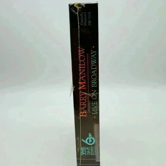 Barry Manilow Live on Broadway VHS Movie Tape - Picture 4 of 6